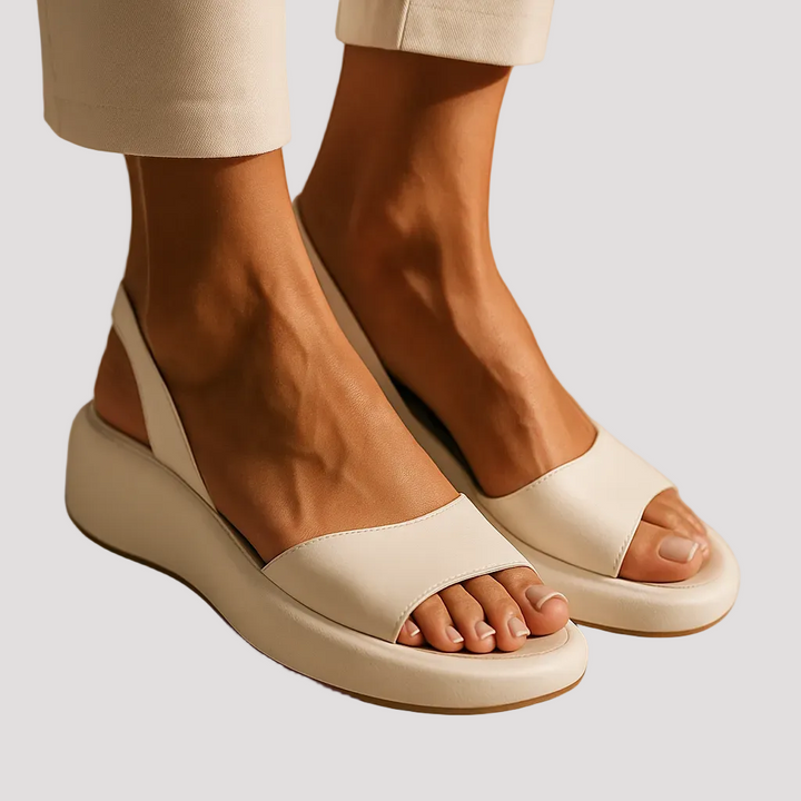Lara™ | Sandali antiscivolo con punta aperta