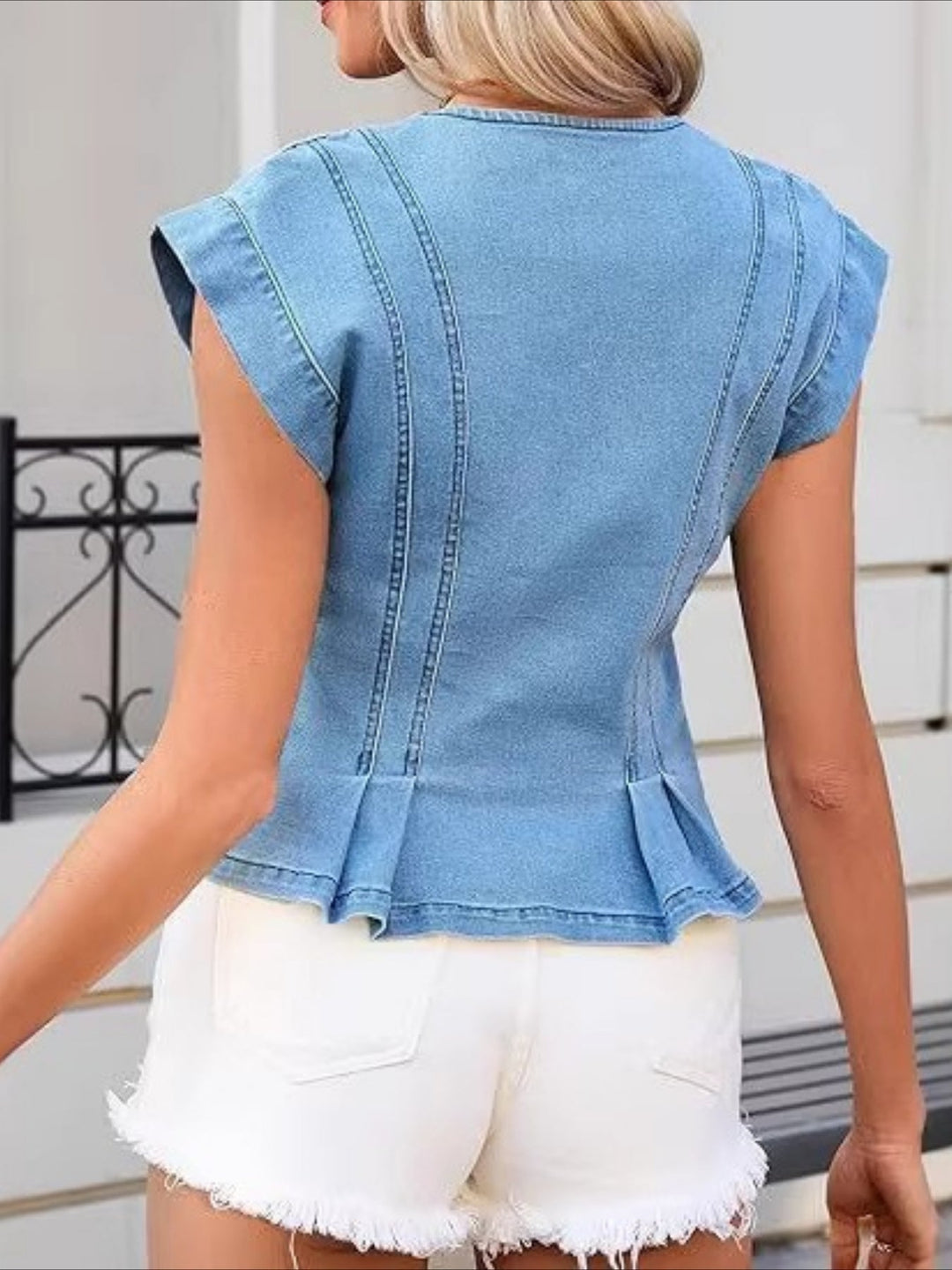 Michela - Top in Denim con Scollatura a V