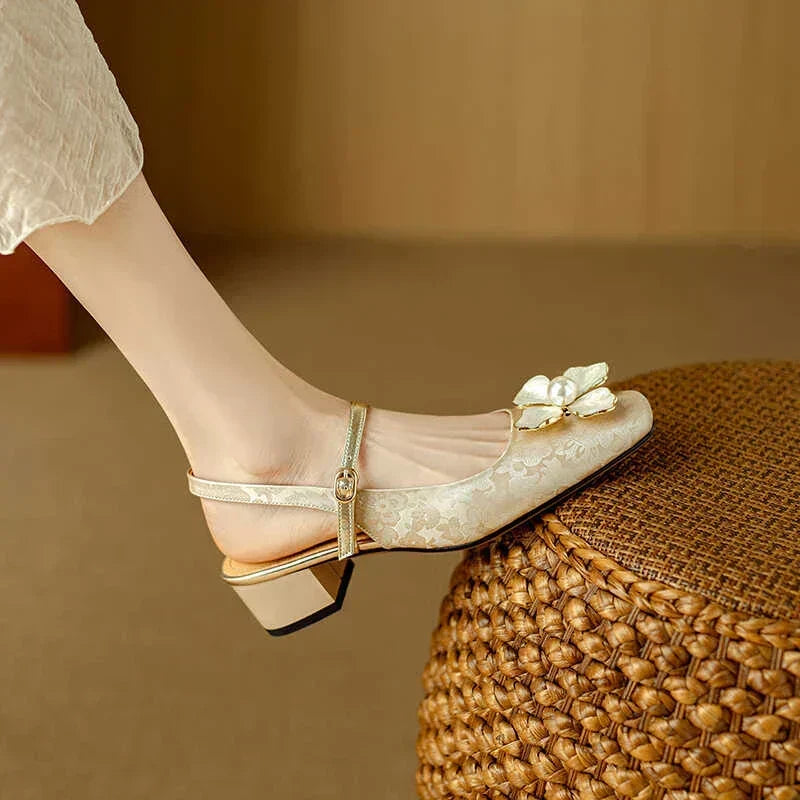 Matilde – Eleganti scarpe da donna con dettaglio floreale
