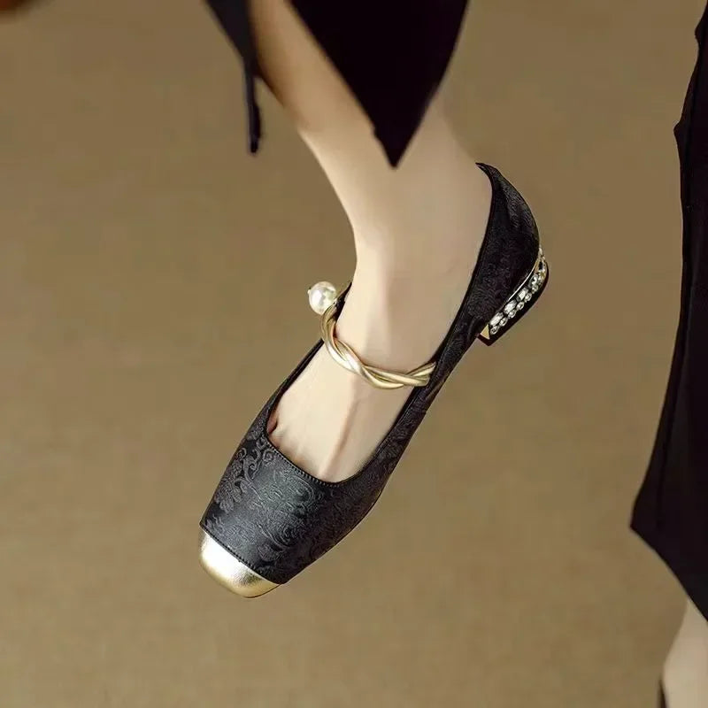 Federica – Scarpe classiche con cinturini dal look elegante