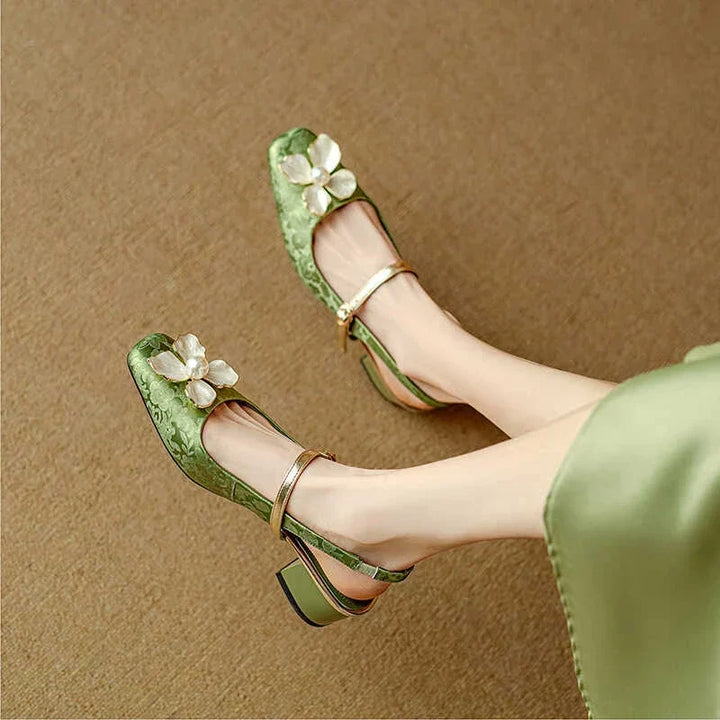 Matilde – Eleganti scarpe da donna con dettaglio floreale