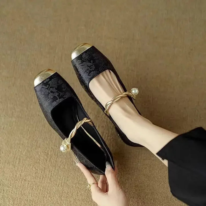 Federica – Scarpe classiche con cinturini dal look elegante