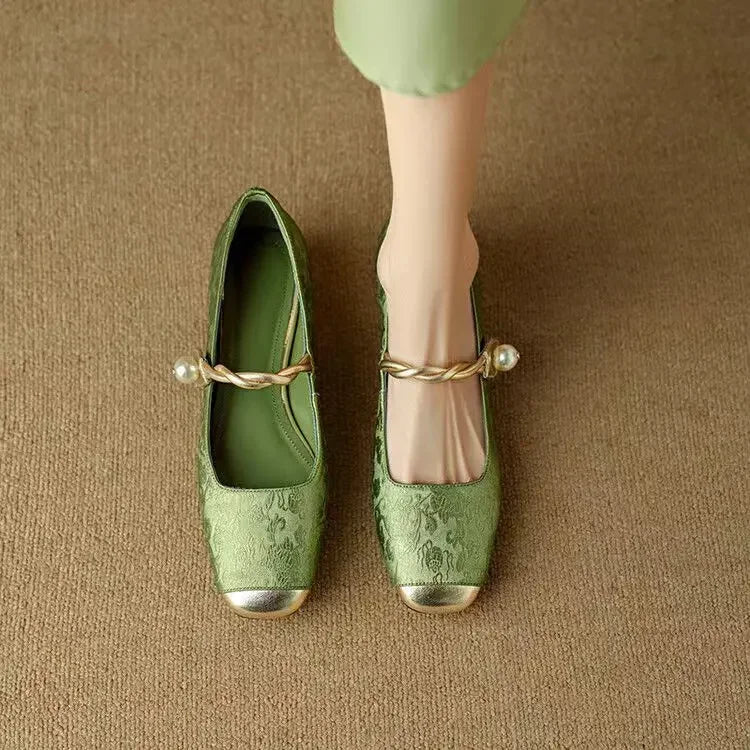 Federica – Scarpe classiche con cinturini dal look elegante