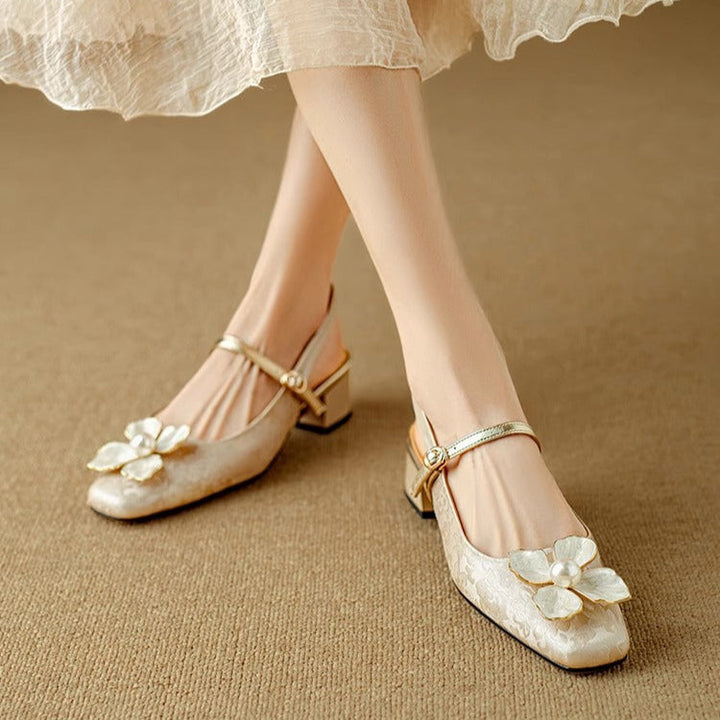 Matilde – Eleganti scarpe da donna con dettaglio floreale