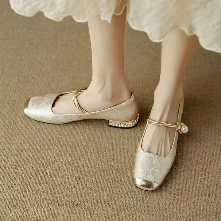 Federica – Scarpe classiche con cinturini dal look elegante